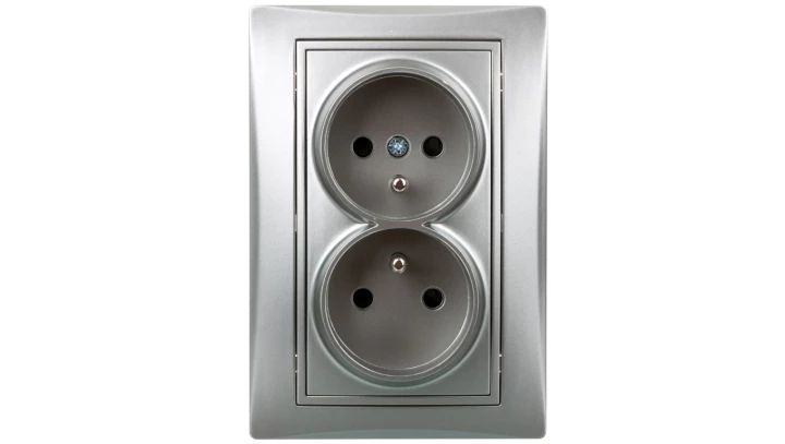 DOMO Gniazdo podwójne kompletne ochrona styków śrubowe 16A 250V srebrny 011260143 24856