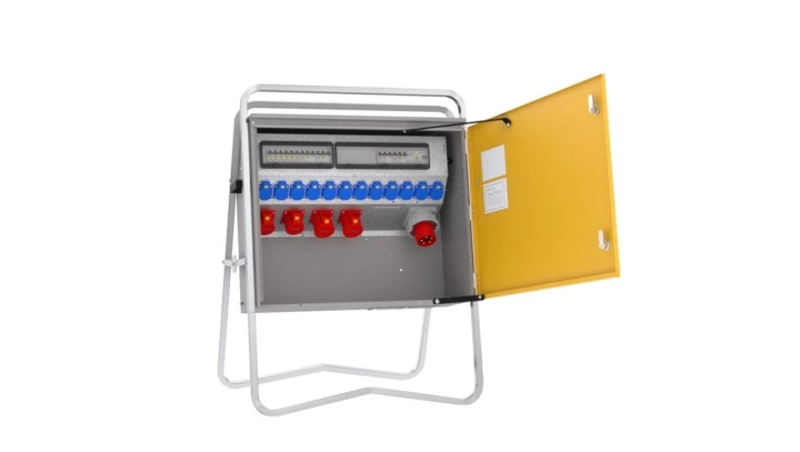 Rozdzielnica budowlana elBOX-L W63-00220C IP44 wtyk CEE 63A-5P gn: 12xGK 230V 16A 2xCEE 16A 2xCEE 32A RCCB 79410010