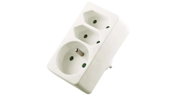 Rozgałęźnik wtyczkowy 1-gniazdo z/u + 2x Euro biały P0025