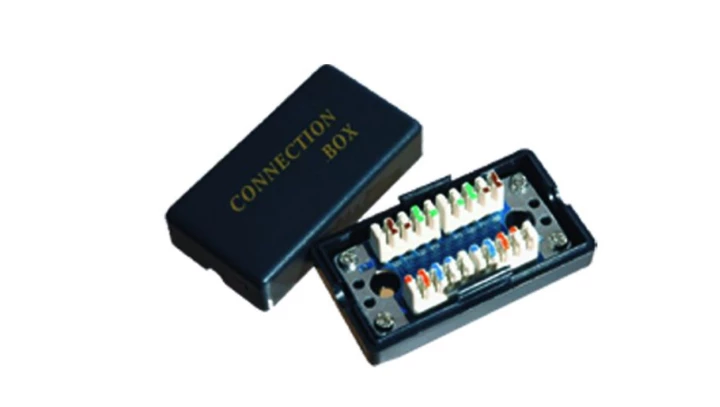 Łącznik natynkowy kabla UTP kat 5e, zaciskany nożem krosowniczym FU/FA-757K-C5E-BK