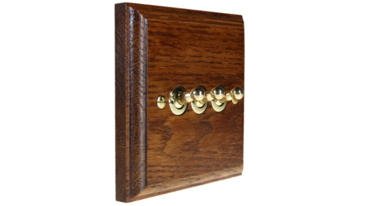 Łącznik uniwersalny schodowy potrójny 10A 230V dźwigniowy 96x96mm - kolor MEDIUM OAK W-ET3SMO