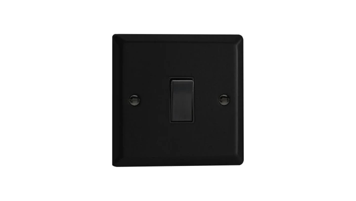 Łącznik krzyżowy 10A 230V klawiszowy 91x91x25mm - kolor czarny mat M-E1KSBM