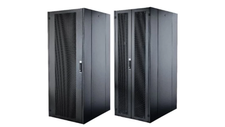 Szafa krosowa stojąca 19 cali Hyper 26U 1299x600x1000mm drzwi przód tył perforacja czarna Digitus Professional DN-41069-M
