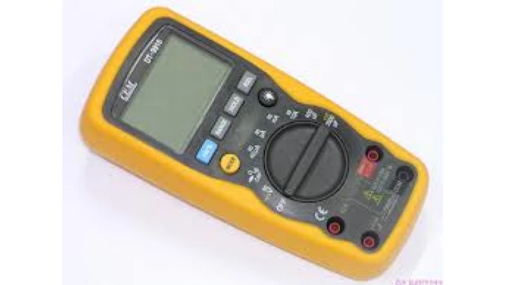 Miernik cyfrowy uniw. IP67 CAT III 1000V DT-9916