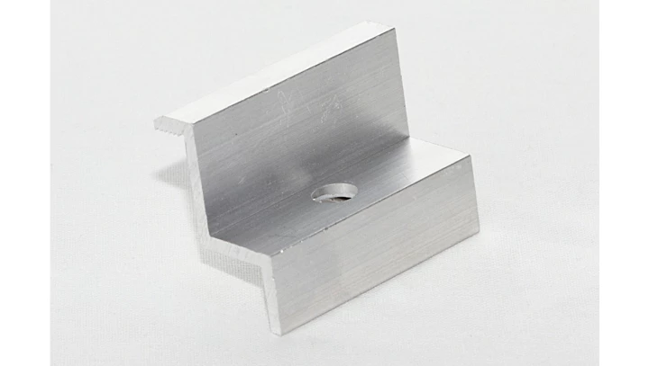 Klema końcowa 30mm Dł: 50mm anodowana srebrna