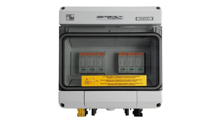 Rozdzielnica fotowoltaiczna solarna PV DC 1000V T1 T2 40kA 2-stringowa IP65 Doktorvolt 4579