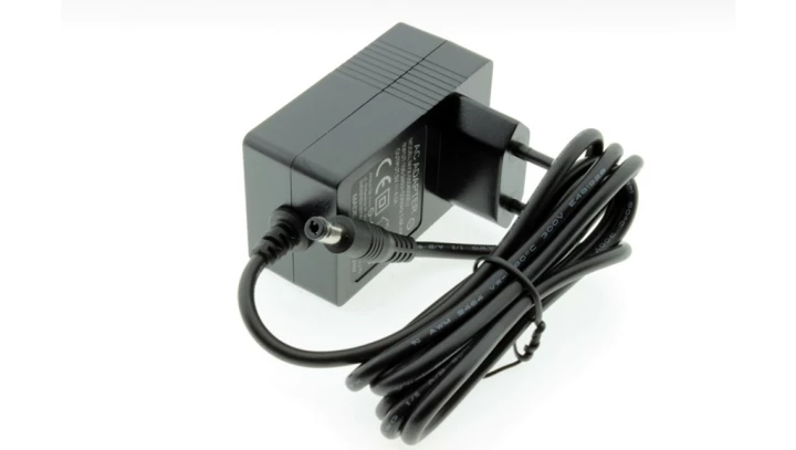 Zasilacz impulsowy 5V 3A 15W wtyk 2,1x5,5mm PRO1505W2E