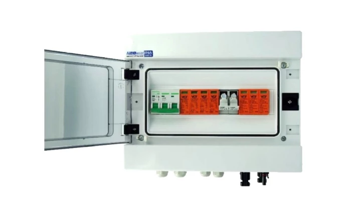 Rozdzielnica PV 1000V AC DC 1 string Ochronnik DC T2, Ochronnik AC T2+T2 Wył. B16 3P, Rozł DC 2P