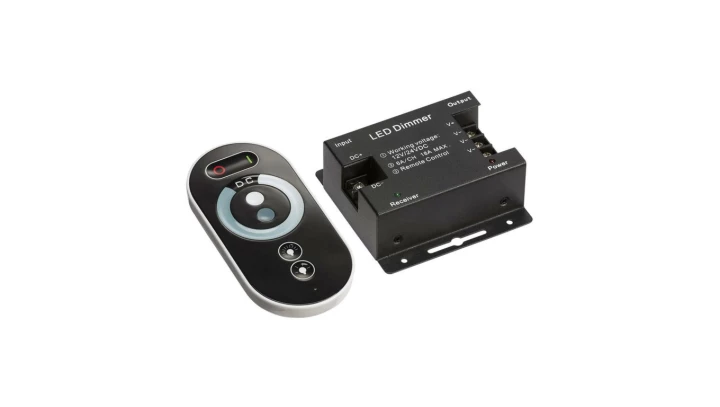Ściemniacz LED RF 216W 12V 24V 18A czarny pilot radiowy dotykowy TOUCH