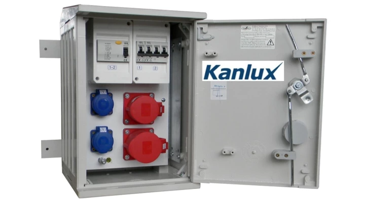 ROZDZIELNICA BUDOWLANA NA ELEWACJĘ (2X2P+Z, 1X16A/5P, 1X32A/5P) KANLUX RB26x40-K40-00112W-E0_KANLUX