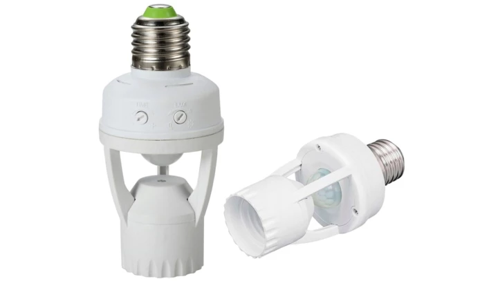 OPRAWKA ŻARÓWKI E27 Z CZUJNIKIEM RUCHU ZMIERZCHU 360 STOPNI IP20 GWINT
