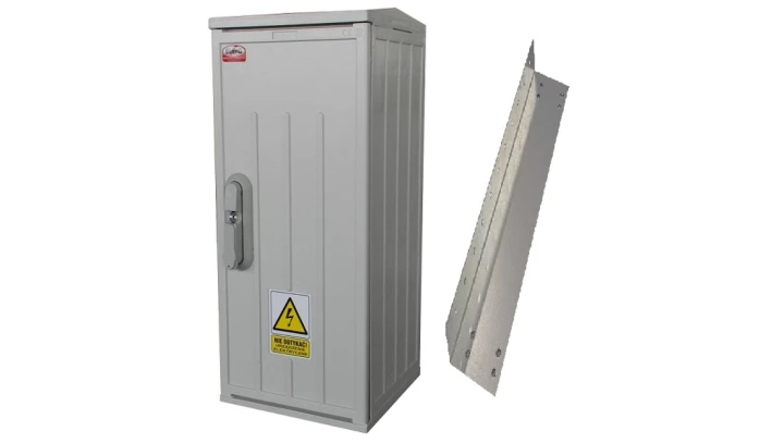 Rozdzielnica elektryczna, obudowa termoutwardzalna z kątownikami typ OZ 26x60 93-269