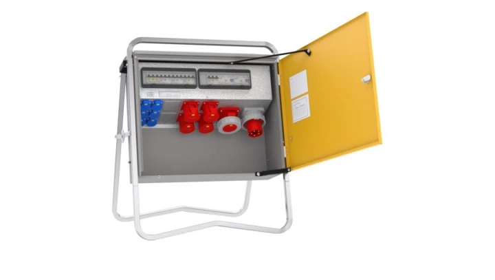 Rozdzielnica budowlana elBOX-M W63-014006 IP44 wtyk CEE 63A-5P gn: 6xGK 230V 16A 4xCEE 32A 1xCEE 63A 2xRCCB 774C9010