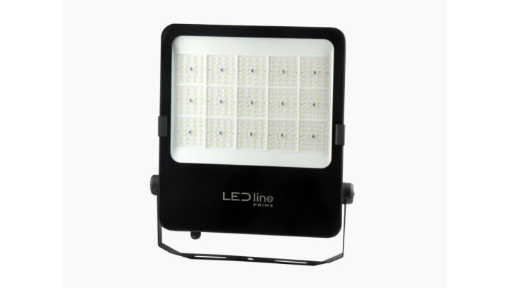 Naświetlacz projektor na boisko orlik LED line PRIME Floodlight 200W 4000K 140lm/W 28000lm 120st. 5 lat gwar.