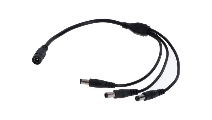 Rozgałęźnik DC 5.5X2.1 3W-1G czarny 24cm 22/20awg