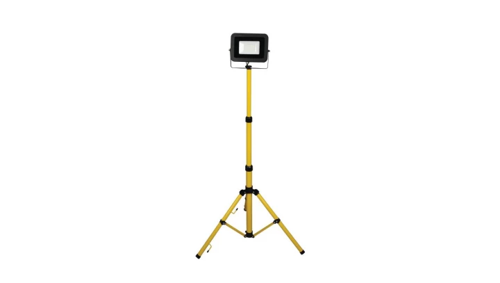 Oprawa naświetlacz 20W LED 1800lm, 4000K, IP65 1,5m przewód gumowy, na statywie / 47008
