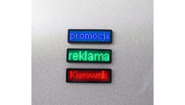 Plakietka identyfikator LED zielony