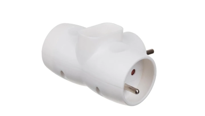 Rozgałęźnik 3gn. - 2x2P+Z, 1x2P-euro, uziemienie, biały / 34004