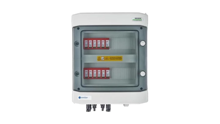 Rozdzielnica przył. DC hermetyczna IP65 EMITER z ogranicznikiem przepięć DC Dehn 1000V typu 2, 4x łańcuch PV, 4x MPPT