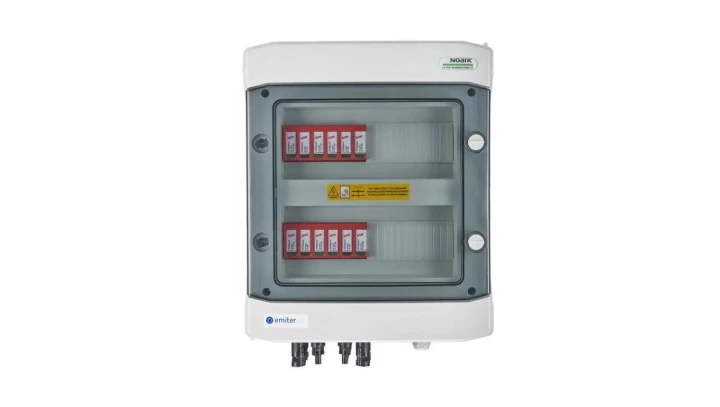 Rozdzielnica przył. hermetyczna EMITER IP66 z ogranicznikiem przepięć DC Dehn 1000V typu 1+2, 10x łańcuch PV, 10x MPPT EM-1037_D