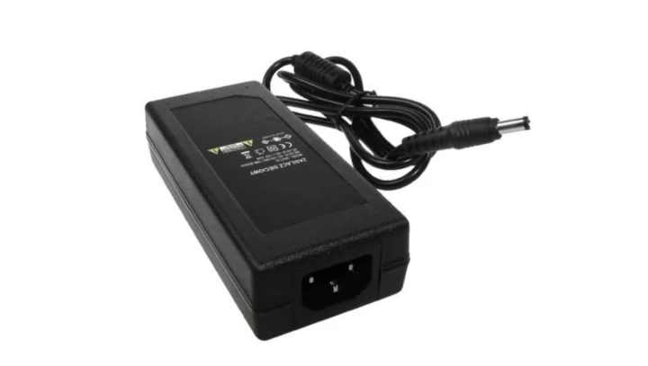 Zasilacz impulsowy deskop 12V/6,0A wtyk DC 2,1/5,5