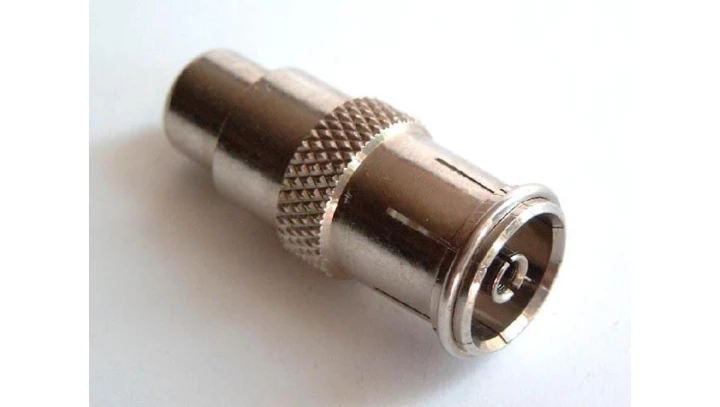 Redukcja gn.RCA/gn.antenowe