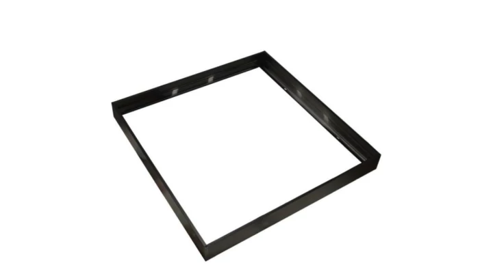 Obudowa natynkowa 595x595mm panelu Kris HQ czarna