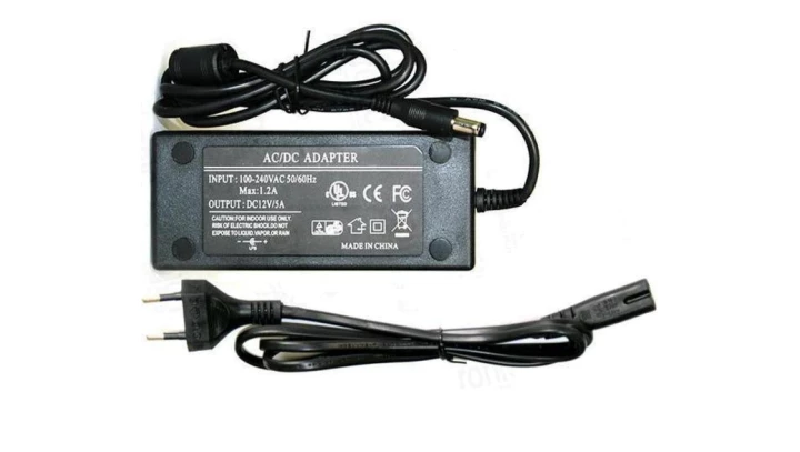 Zasilacz impulsowy 12V 5A z kablem AC