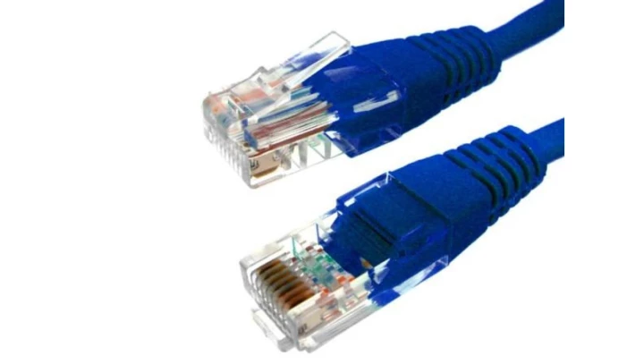 Kabel patchcord UTP5 5,0m niebieski