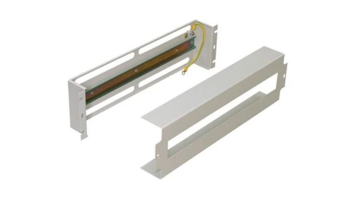 Panel dystrybucji napięć 19iquot/br 3U RAL7035