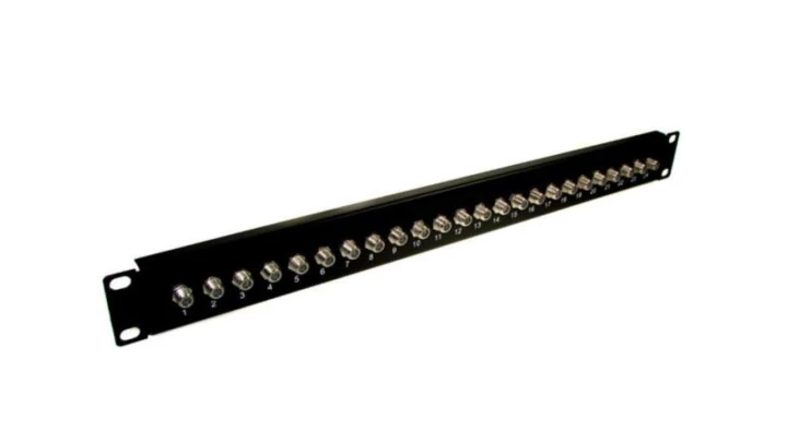 Panel 19iquot/br 24 port F