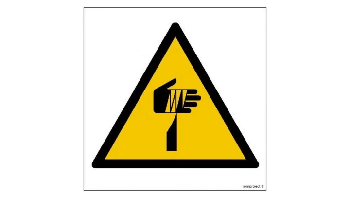 ZNAK - GD022 Ostrzeżenie przed substancjami łatwopalnymi 35 x 35 cm PN - Płyta 1mm