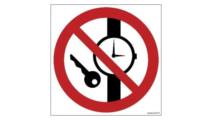 ZNAK - GB011 Zakaz posiadania przedmiotów metalowych 25 x 25 cm PN - Płyta 1mm