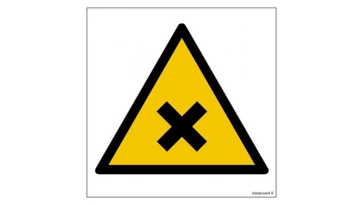 ZNAK - GE027 Substancja szkodliwa lub drażniąca 50 x 50 cm TS - Płyta TD foto.