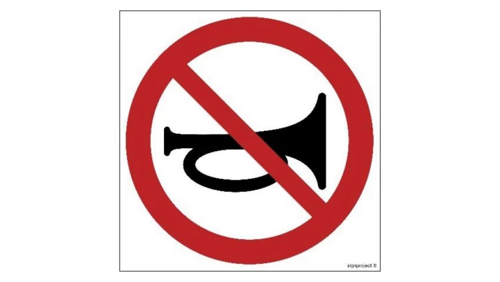 ZNAK - GB007 Zakaz używania sygnałów dźwiękowych 20 x 20 cm PS - Płyta 1mm foto.