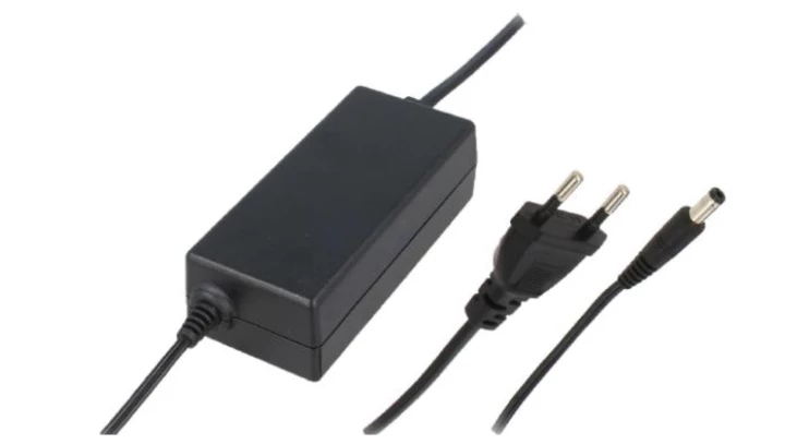 Desktop POSB12200D (LS36120020) 12V/2A/24W, desktop, wtyk AC: CEE 7/16, wtyk DC: 2.1/5.5 (+)