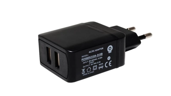 Wtyczkowy zasilacz Impulsowy 5V/2.1A/10.5W z dwoma gniazdami USB