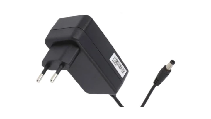Wtyczkowy zasilacz impulsowy 24V/1A/24W z wtykiem DC - 2.1x5.5