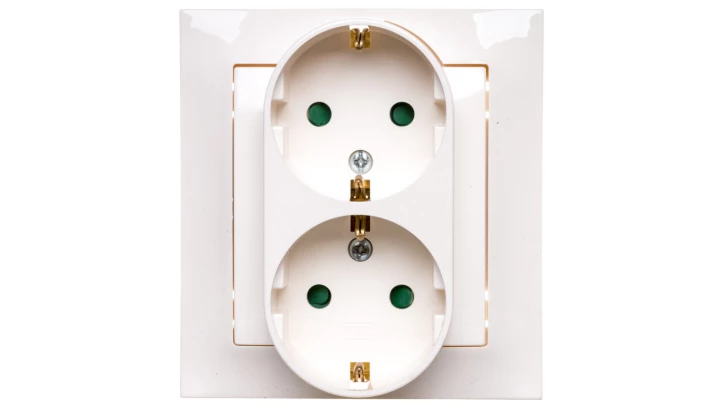 IMPRESJA Gniazdo podwójne z/u Schuko z przesłonami ecru GP-2YSP/27