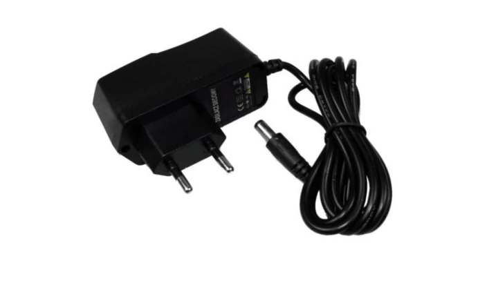 Zasilacz impulsowy 12V 1A 12W DC 2,1/5,5 wtyczkowy
