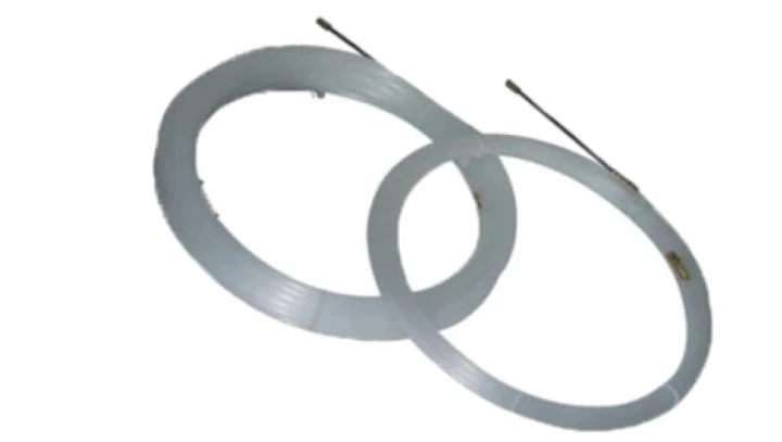 Linka do przeciągania przewodów w peszlach i rurkach instalacyjnych 25m MBS-25 01.304