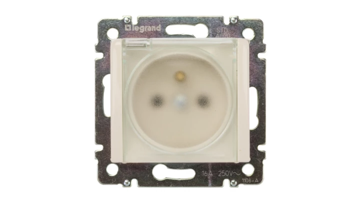 VALENA Gniazdo bryzgoszczelne z/u 16A IP44 kremowe 774121