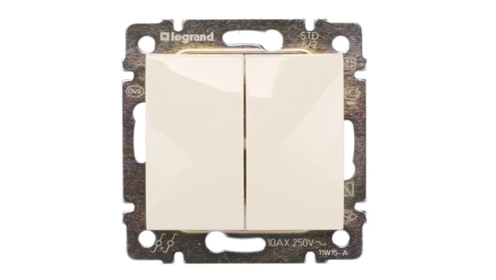 VALENA Łącznik schodowy podwójny kremowy 774308