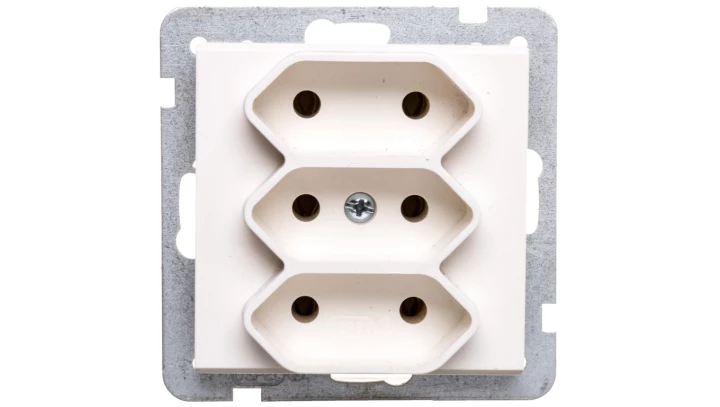 SONATA Gniazdo potrójne b/u 2,5A EURO ecru GP-3R/m/27