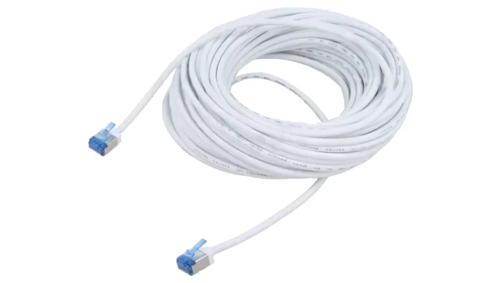 Patchcord kat.6a-1500 U/FTP SLIM LSZH-TPE biały /15m/ 74341