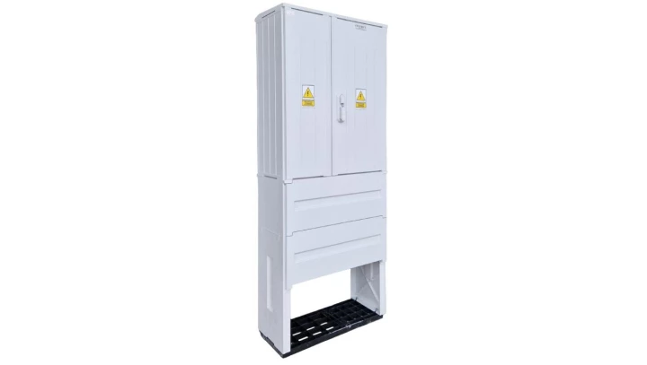 Obudowa termoutwardzalna 66x84x320mm skośny daszek, fundament SSTN 66x84/32+FTN/32 IONK-43311-01-007