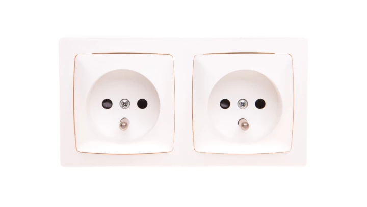 OTEO Gniazdo podwójne z/u 16A z przesłonami białe 086076