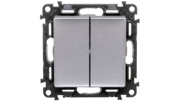 VALENA LIFE Łącznik świecznikowy aluminium 752305