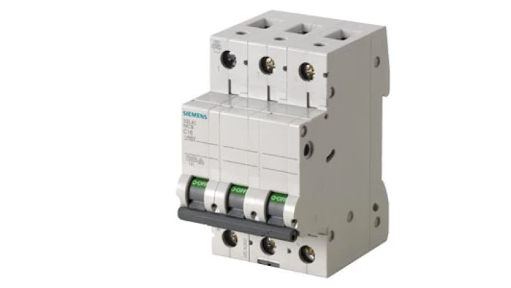 Wyłącznik nadprądowy 3P C 4A 10kA AC 5SL4304-7