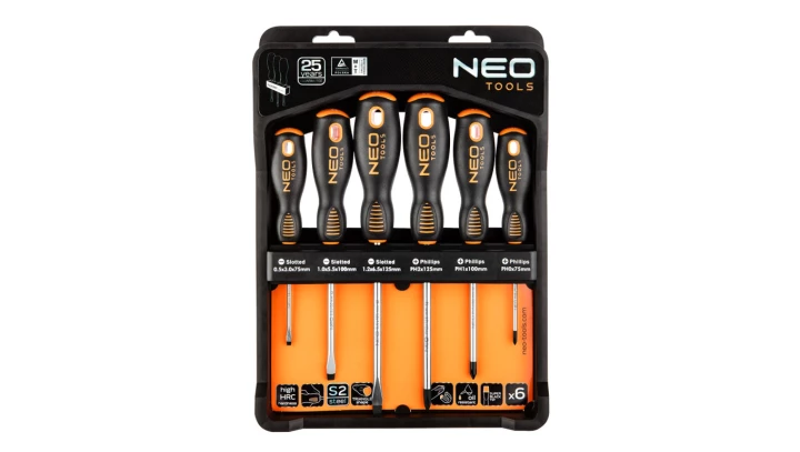 Zestaw wkrętaków płaskich i krzyżowych 04-213 /6szt./